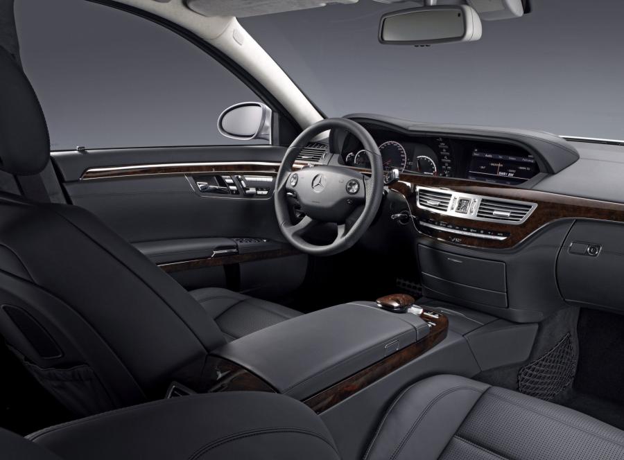  Mercedes-Benz S-Class 2007 года  (фото 79 из 414)